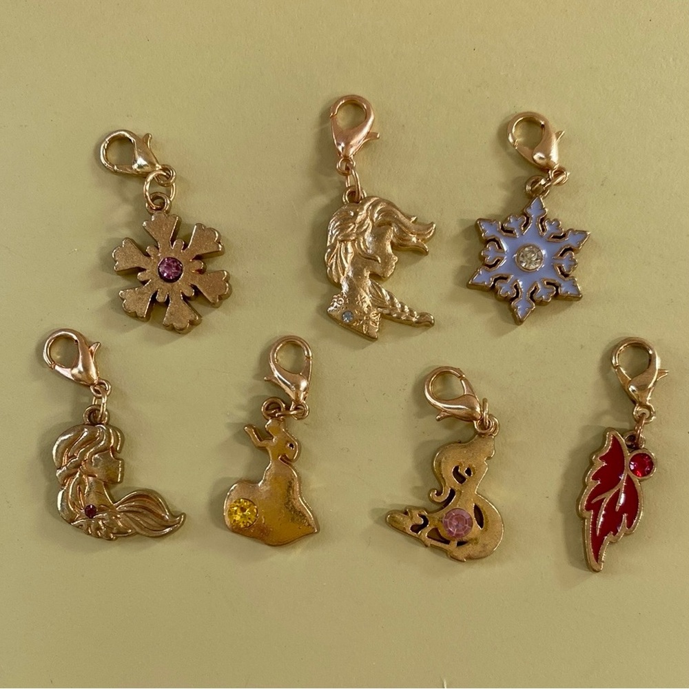 Disney Charms Set